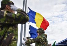 Ceremonia militară de depuneri de coroane de flori desfășurată cu prilejul Zilei Armatei României