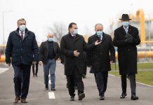 Vizita premierului Ludovic Orban la Stația de Comprimare Jupa, în contextul finalizării lucrărilor la gazoductul BRUA – Faza I, alături de președintele României, Klaus Iohannis, și miniștrii Economiei, Virgil Popescu, și Afacerilor Interne, Marcel Vela
