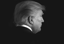 Donald Trump: „El a câștigat numai în ochii presei fake news. Nu recunosc nimic! Avem un drum lung înainte. Au fost niște alegeri aranjate!”
