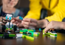 Jocurile, LEGO si K-pop – in topul cautarilor online ale copiilor, inainte de Craciun