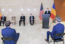 Presedintele Romaniei a participat la ceremonia de decorare a domnului Nicolae Ciucă, Prim-ministru interimar și ministrul Apărării Naționale