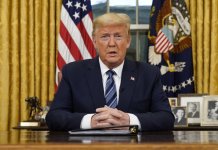 Donald Trump se pregătește să semneze astăzi în jur de 100 de grațieri și comutări de pedepse