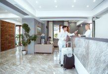 Colliers: Piața hotelieră ar putea începe revenirea în a doua jumătate din 2021, susținută de un avans al turismului internațional. Unele proiecte de ospitalitate au continuat