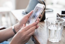 1 din 3 dintre romani intentioneaza sa aloce pana la 500 RON/luna pentru cumparaturi online in aceasta vara