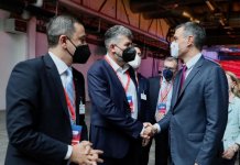 Marcel Ciolacu, Sorin Grindeanu și Victor Negrescu s-au întâlnit cu Pedro Sánchez, premierul Spaniei