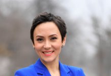 ADRIANA NEDELEA, SEGMENT DE ȘTIRI ECONOMICE ÎN FOCUS LA PRIMA ORĂ. DIN 1 AUGUST DEBUTEAZĂ LA PRIMA TV ȘI Ora de Profit.Ro, EMISIUNE ECONOMICĂ PREZENTATĂ DE ADRIANA NEDELEA