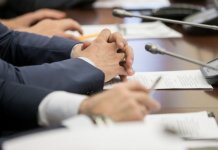 Mai mulți parlamentari USR PLUS, scrisoare deschisă către președinte și ministrul Educației