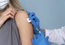 Vaccinul Pfizer a primit autorizare definitivă în SUA