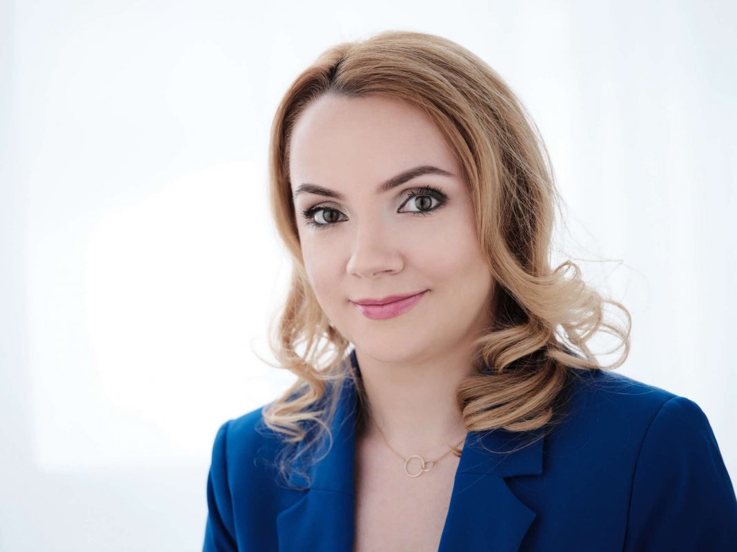 Raluca Radu - ANSWEAR Romania