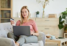 Studiu Pfarma.ro: Trei din patru români au cumpărat cel puțin o dată dintr-o farmacie online pe perioada pandemiei