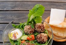foodpanda îți recomandă topul preparatelor inspirate de bucătăria libaneză pe care să le încerci de Ziua Națională a Libanului