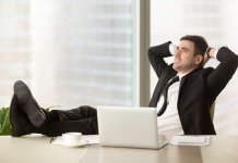 Sondaj BestJobs: Romanii vor sa se odihneasca mai mult in acest an, dupa un 2021 dificil