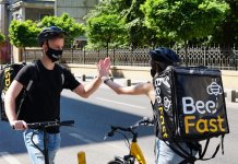 BeeFast.ro, 650.000 de euro în 2021: dublarea cifrei de afaceri în cel de-al doilea an de activitate. Cea mai aglomerată zi: peste 800 de comenzi livrate