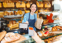 ING Bank România a lansat ING SoftPOS, aplicația care permite oricărui comerciant să renunțe la POS și să încaseze plăți cu telefonul mobil