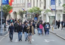 PESTE 15.000 DE PARTICIPANŢI LA PRIMUL WEEKEND „STRĂZI DESCHISE – BUCUREŞTI, PROMENADĂ URBANĂ”