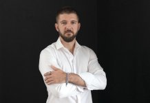 Start-up-ul de rezervari BOOKR, dezvoltat in Cluj-Napoca, intra in parteneriat strategic cu Uber si le ofera utilizatorilor preturi preferentiale pentru serviciile de transport