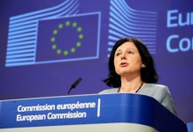 Vicepreședinta Comisiei Europene pentru valori și transparență, Věra JOUROVÁ, vizitează România
