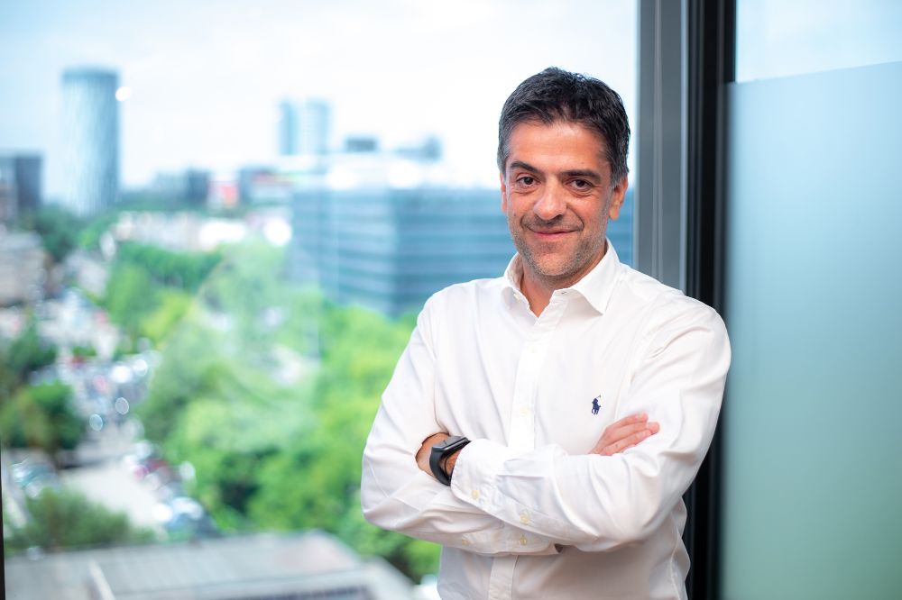 Kostantinos Tovil, TBI Bank