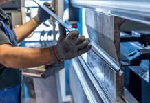 Consecințe economice ale războiului din Ucraina. Industriile producătoare, pierderi uriaşe din cauza crizei globale