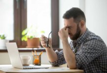 BestJobs: Angajatii romani nu se simt deprimati de Blue Monday, considerata cea mai deprimanta zi din an, dar sunt in schimb stresati si resimt oboseala acumulata la final de an