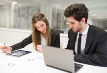 BestJobs de Valentine’s Day: 40% dintre angajati considera jobul cel mai facil mod de a-si intalni perechea, iar jumatate dintre ei cunosc cel putin o situatie cand colegii au depasit granitele profesionale in teambuilding