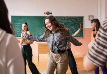 #expriențaIdeoIdeis: 6 zile de explorări personale, 8 orașe din țară, peste 200 de participanți, 20 de adolescenți selectați în următoarele etape
