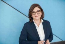 Comisarul european pentru transporturi, Adina Vălean, efectuează o vizită oficială în Republica Moldova și în România
