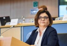 Comisarul european pentru transporturi, Adina Vălean, efectuează o vizită oficială în România