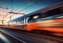 Comisia distribuie 1475 de permise de călătorie tinerilor români în cadrul programului DiscoverEU