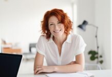 Subreprezentare cronică a femeilor la nivelul administraţiilor locale. Doar 6,5% dintre primari şi doar 9% dintre consilierii locali sunt femei