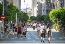 Weekend estival la „Străzi deschise, București – Promenadă urbană” – concerte live, demonstrații de pictură și ateliere de creație pe Calea Victoriei