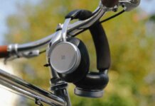 Bang & Olufsen lansează căștile vârf de gamă Beoplay H100