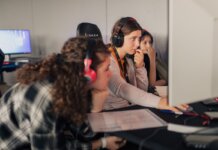Adolescenții din toată țara se pot înscrie în programul Let’s Go Digital! La TIFF.24