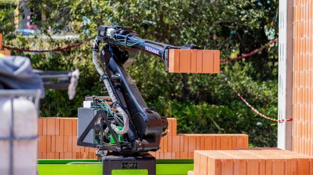 WLTR, Robotul care zideste, nZEB Expo