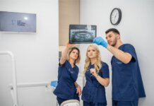CEC Dental Clinic: Românii riscă pierderea dinților și probleme grave de sănătate pe fondul scumpirii traiului. Cât mai costă tratamentele dentare în 2025