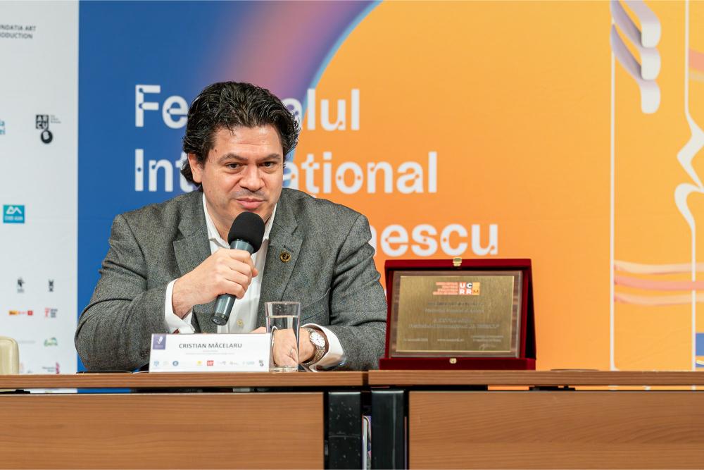 Conferinta de presa. lansarea Copncursului Enescu. foto 3. Anca Arambașa