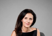 Sondaj eJobs – 31% dintre respondente s-au simțit discriminate la locul de muncă din cauza statutului de mamă. 1 din 2 femei și-ar dori să lucreze într-un domeniu în care să aibă mai mult timp liber